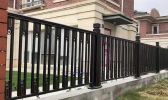 春翔公司为业主定制安装中式别墅围墙护栏